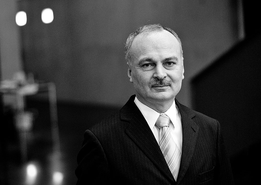 7/9 Photographer Daniel Gieseke shows various portraits for business reports and public relations